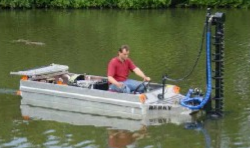 Bateau faucardeur hydraulique avec réservoir 30 ou 60L - 12V 88Amp - TYPE 6130_0