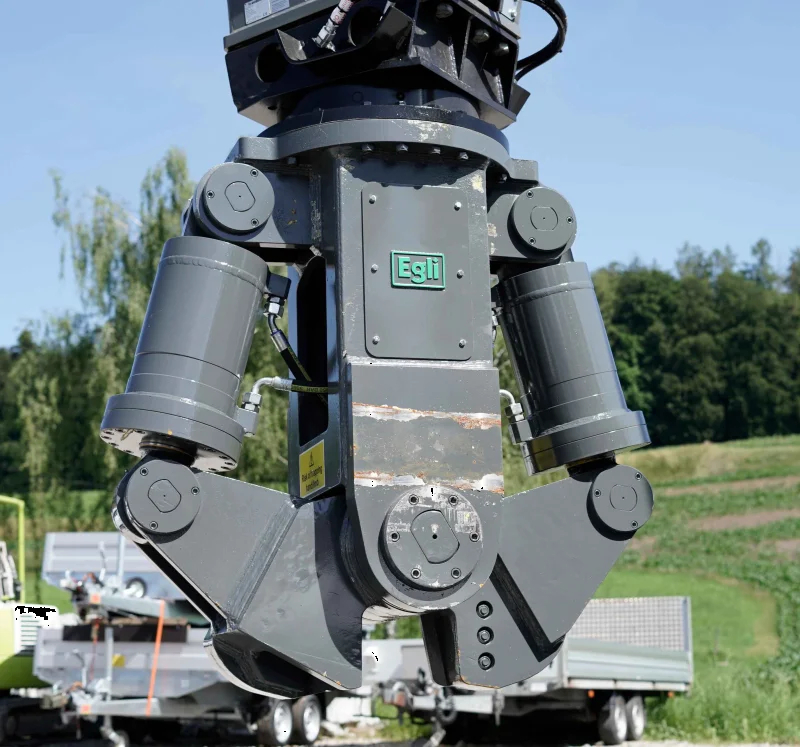Cisaille coupe-rail mobile - mécanisme de rotation 360° - pour rails courants - dès 17 t - 2'300 kg_0