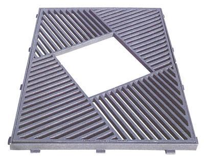 GRILLE D'ARBRE EN FONTE 