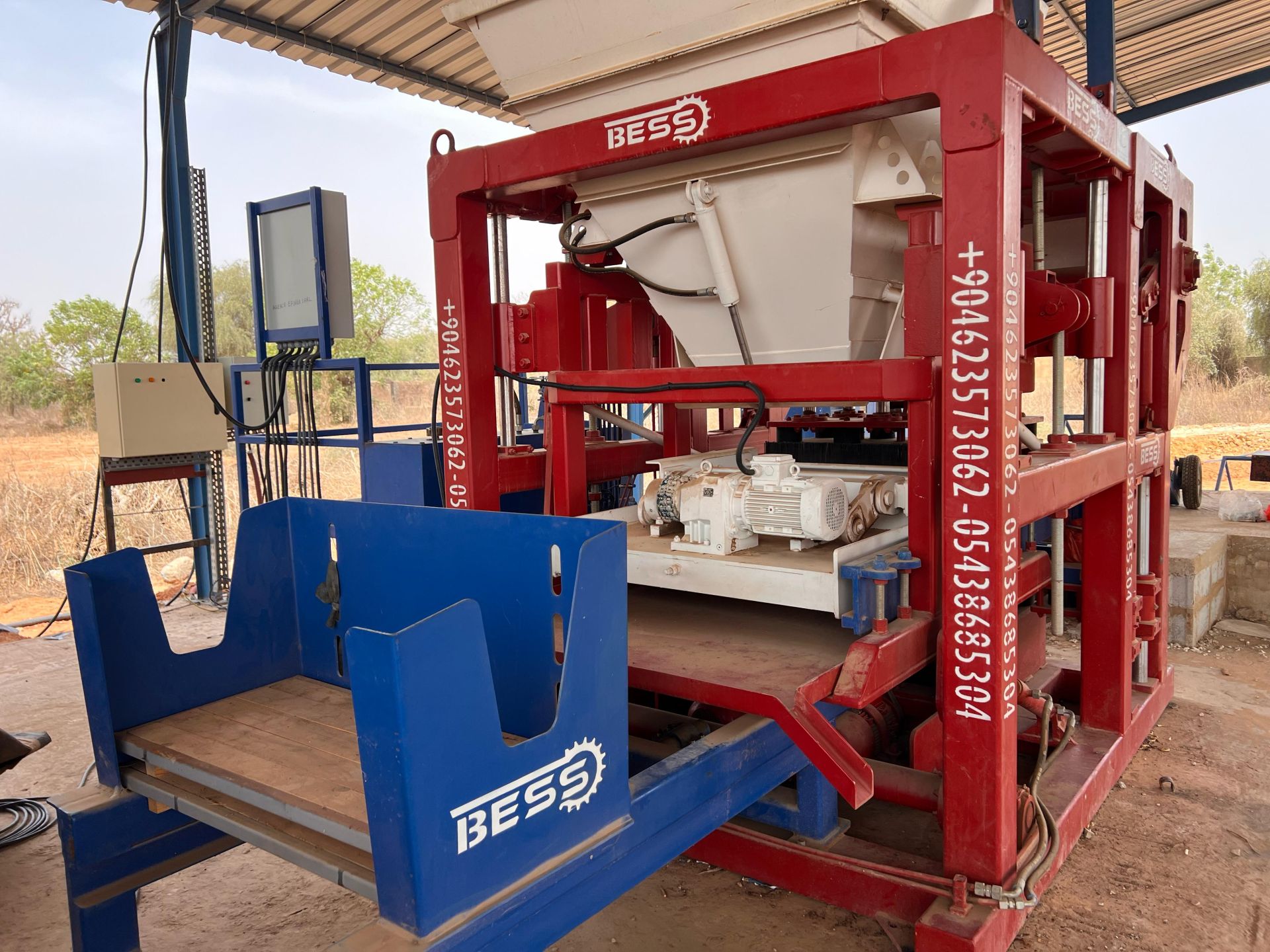 Machine à briquettes PRS-400 - Production de 4000 briquettes en 8h - Semi-automatique avec solutions économiques_0