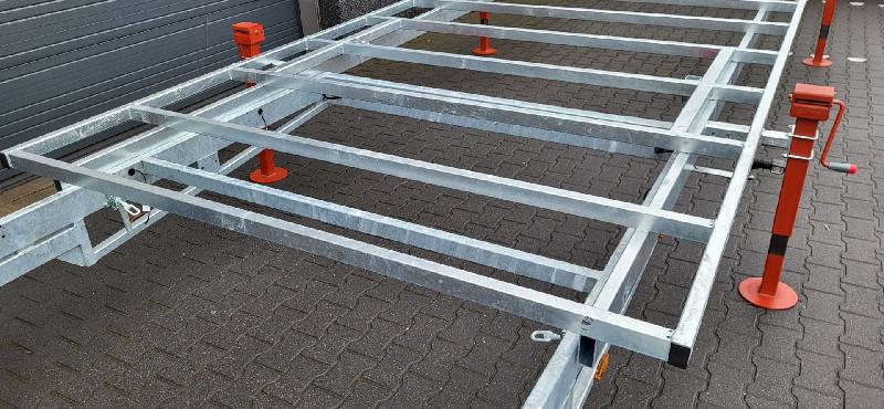 TH 6m x 2m44 detachable 2 x essieux 1800 kg + deck_0
