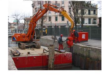 Vibrofonceur Haute Fréquence PTC - Séries HFV & MHFV avec moment d'excentricité variable hydrauliquement_0