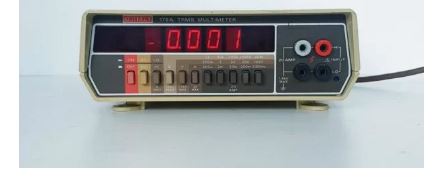 179A - Multimètre numérique Keithley - 4.5 digits, courant AC 200µA à 2000mA, tension DC jusqu'à 1200V_0