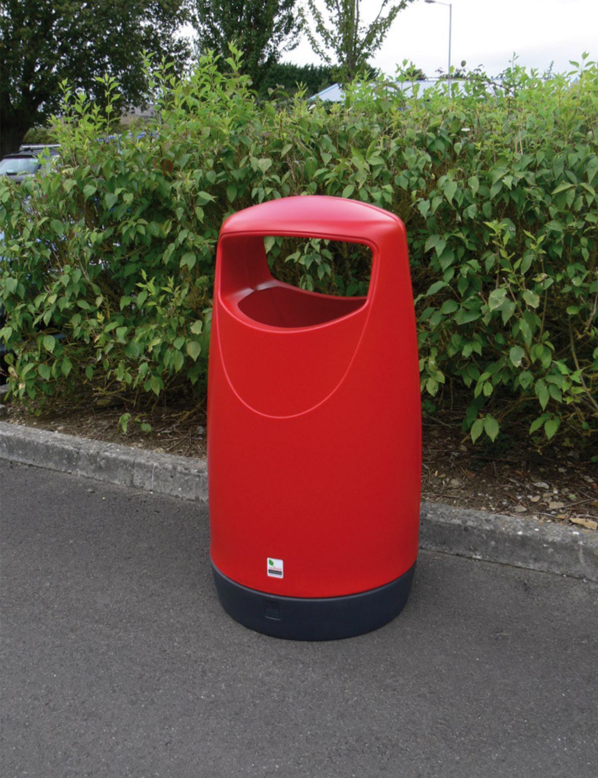 Poubelle publique en polyéthylène moulé - plastique recyclé - 90L - verrouillage clé triangulaire - nombreuses couleurs disponibles_1