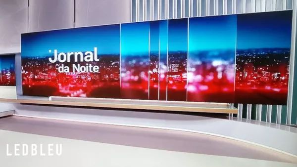 Grand écran intérieur à dalle mini LED COB pour plateau studio TV et studio virtuel_0