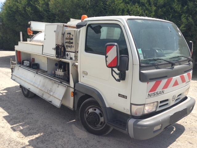 Hydrocureur nissan cabstar 45.13_0