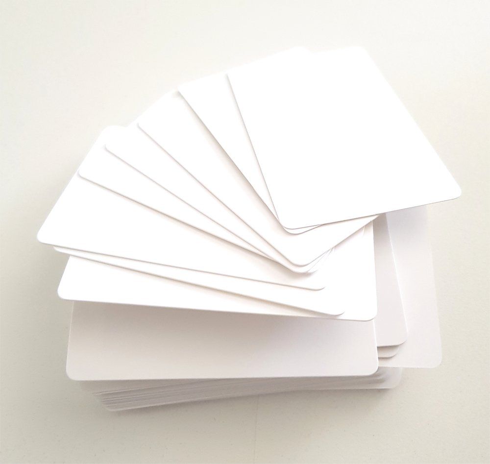 Carte Papier Rigide - Écologique, personnalisable et adaptée à vos usages temporaires_0