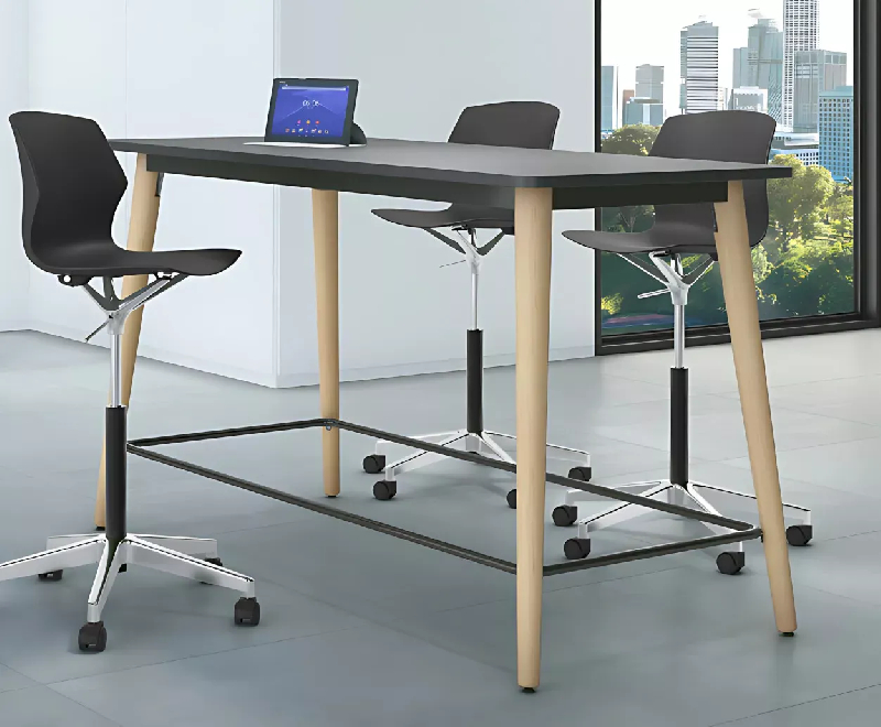Table haute avec repose-pieds So Mojacar - Structure en bois et plateaux personnalisables_0