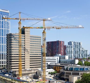 550 EC-H 40 Litronic High-Top - Grue à tour Liebherr - Hauteur sous crochet 79,70 m - Capacité de levage max. 40 000 kg - Portée max. 80,00 m_0