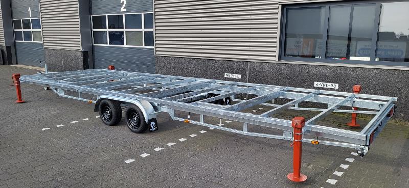 DT 8m40 x 3m Version amovible 3 x essieux 1350 kg + deck_0