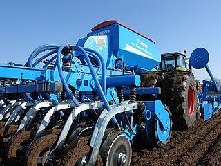 Semoir agricole compact - Compact-Solitair 9/400 HD 167 - LEMKEN avec fertilisation intégrée et trémie de 3500L_0