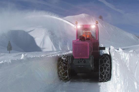 Tracteur porte-outil MM 180 ND Tre-Emme Merlo - 200 CV, 40 Km/h, prise de force avant 450 bar_0