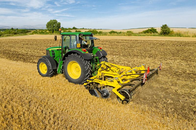 Déchaumeur pour micro tracteur