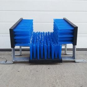Poste de nettoyage pour chaussures - frottoirs résistants aux intempéries et gels - Partenaire Sports_0