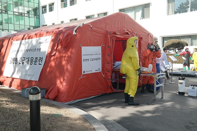 Tente de décontamination - Protection NRBC pour personnel médical et primo-intervenants - COLPRO_0