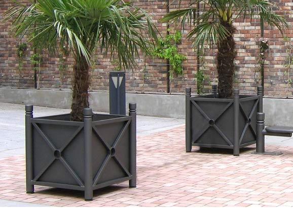 JARDINIÈRE - BACS À  PALMIER 