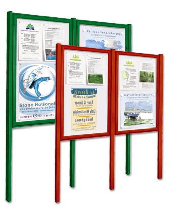 Vitrine tradition sur pieds - cadre aluminium 30mm - simple face avec porte battante et plexichocs 4mm_1