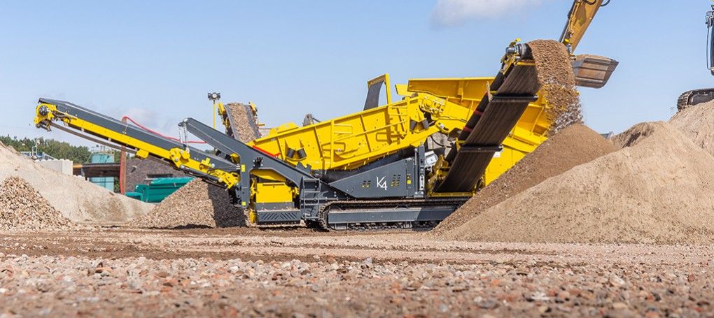 K4 - Cribles pour mines et chantiers - Performances inégalées, alimentation robuste, capacité de 350 tonnes/heure_0