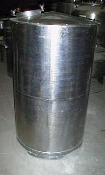 Cuve Congé 350 litres d'occasion - inox avec couvercle conique boulonné et trappe diamètre 190 mm_0