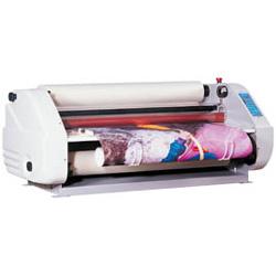 Laminateur à froid Baltic 1080 - largeur 108 cm - épaisseur jusqu'à 2,5 cm - système d'élévation électronique_0