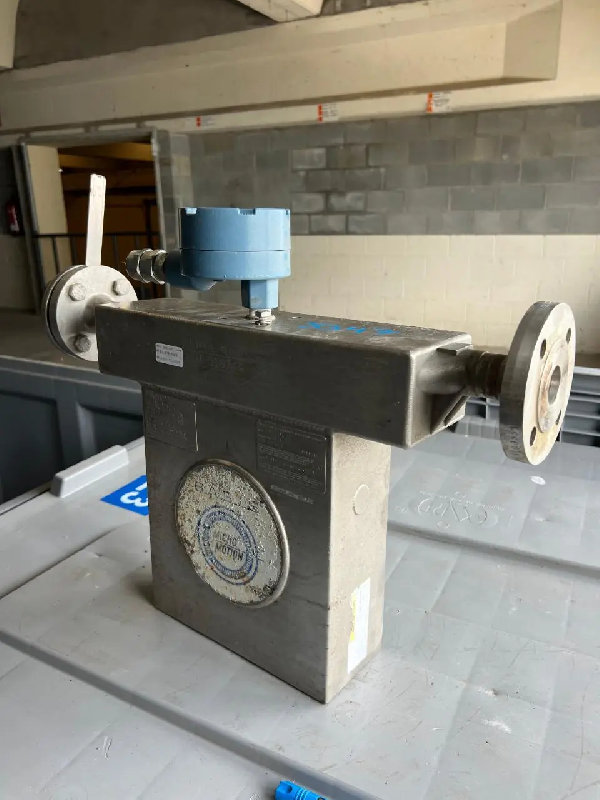 Débitmètre à effet coriolis micro motion f100s atex dn25 d'occasion_303_0