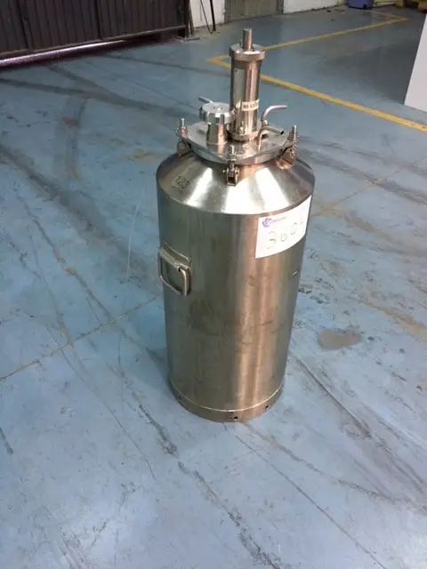 Cuve d'occasion 65 litres en acier inoxydable_53_0