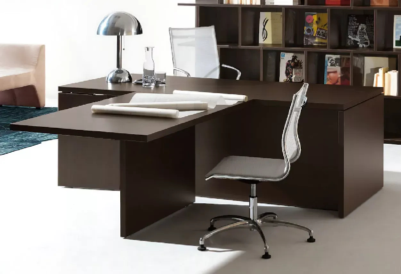 Bureau de Direction design italien avec retour frontal et voile de fond So Terra_0