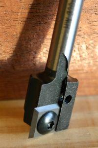 FRAISE À DÉFONCER À PLAQUETTES - DIAMÈTRE 22 MM - HAUTEUR 20 MM - QUEUE DE 8 MM
