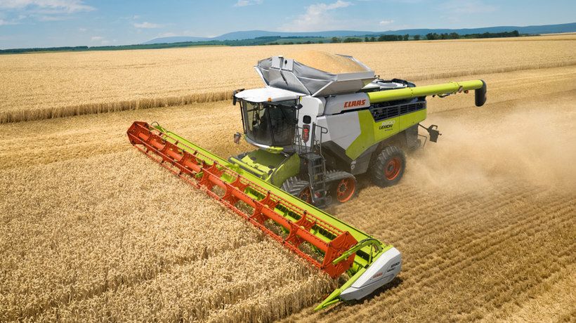 Lexion 8900-7400. Moissonneuse batteuse - class - trémie (l) 15000/18000*_0