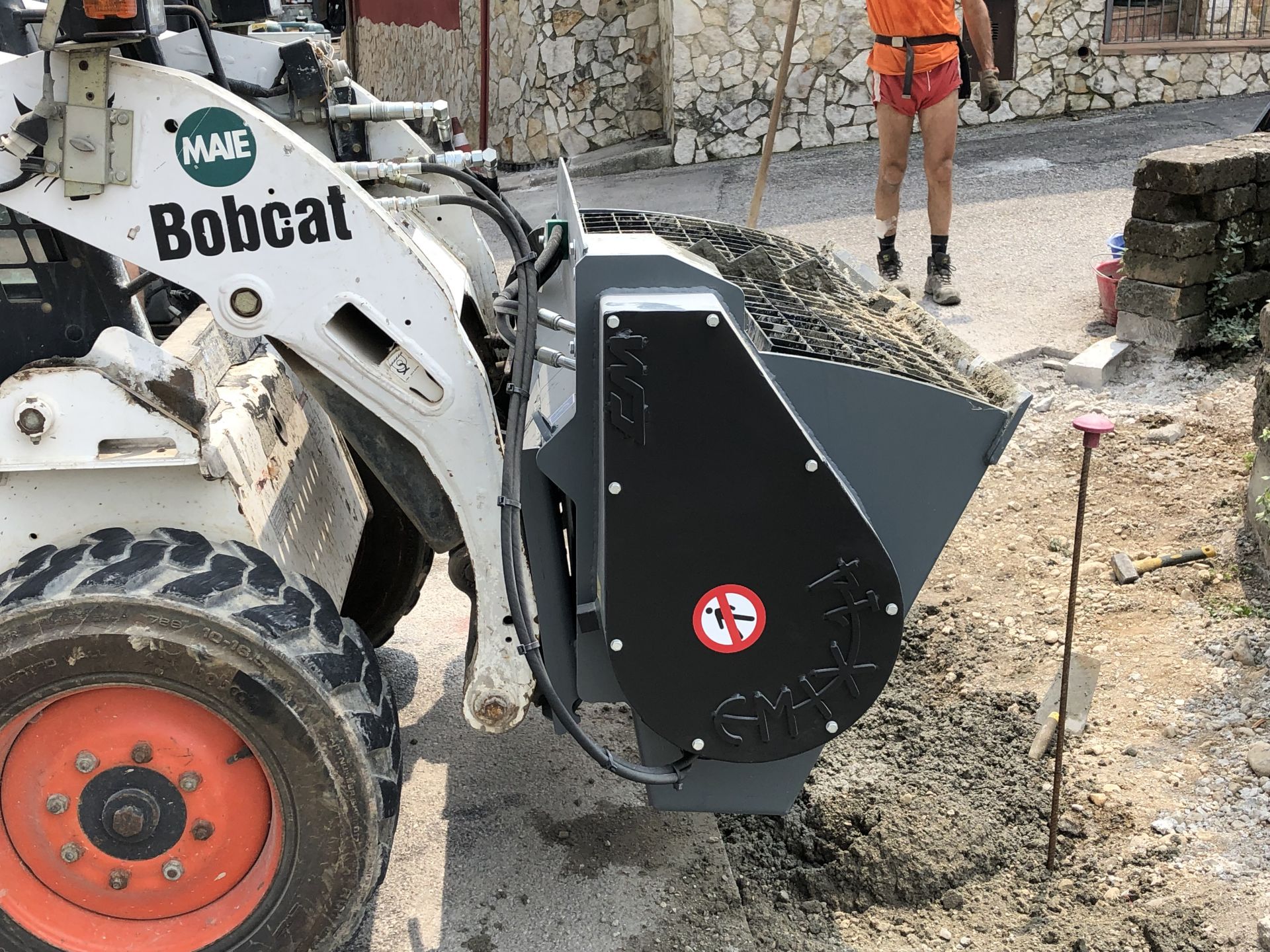 Godet malaxeur à béton MIX 350 - largeur utile 1400 mm - capacité 350 lt - poids 450 kg_1