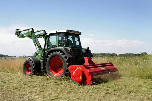 Broyeur Kverneland FXN 195 - Polyvalent et Robuste avec 48 couteaux/24 marteaux_0