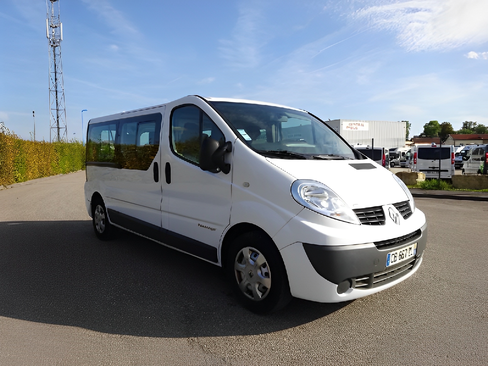 Renault trafic l2h1 9 places 115 cv