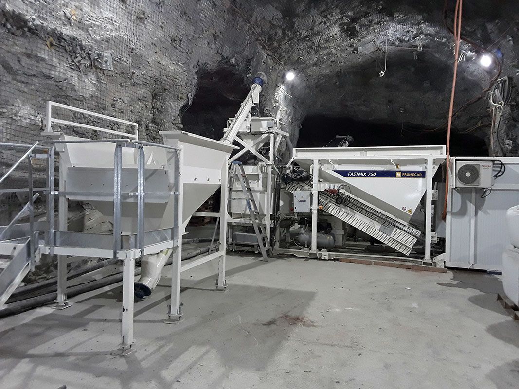 Fastmix 750 Centrale à Béton - Frumecar - 20 à 26 m³/h - Modèle de Base Équipé de 2 à 4 Trémies_0