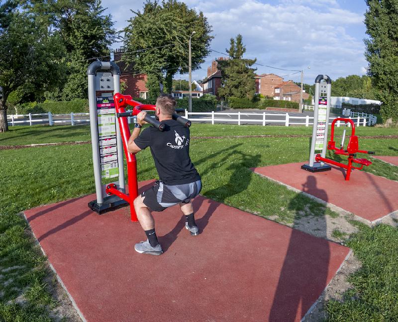 Hack Squat, agrès extérieurs avec réglage hydraulique et plan d'entraînement multilingue - Gamme Piston_0