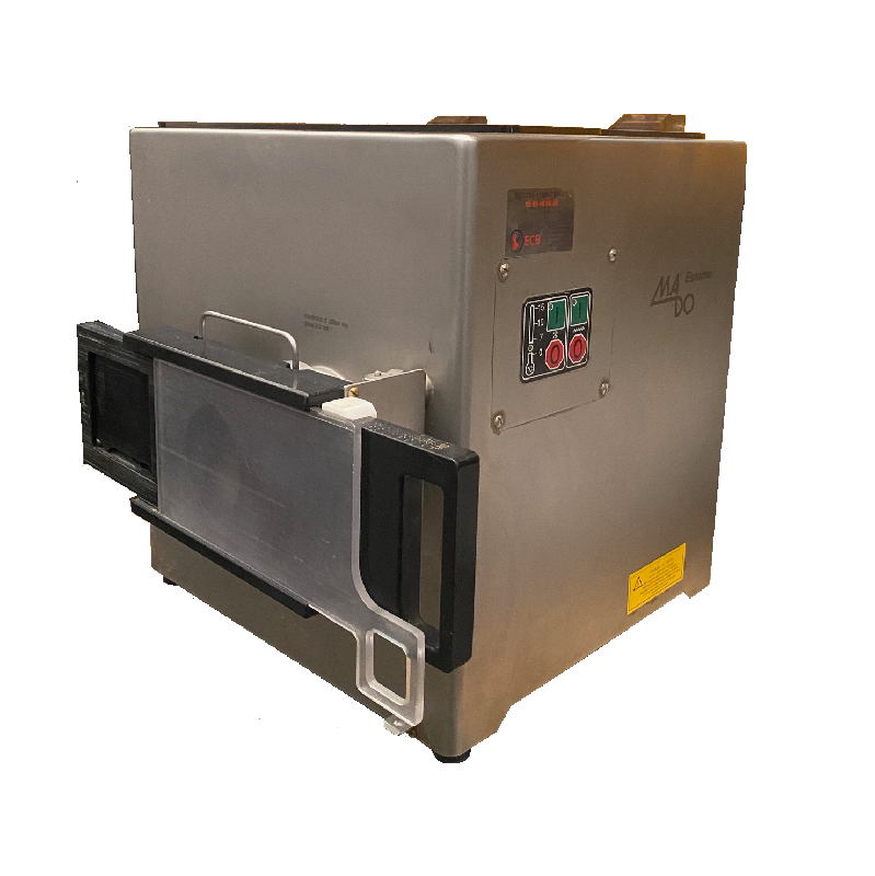 Hachoir d'occasion - MADO - 400 V Tétraphasé, 1.45 kW, 2700 Tr/min, avec portionneur_0