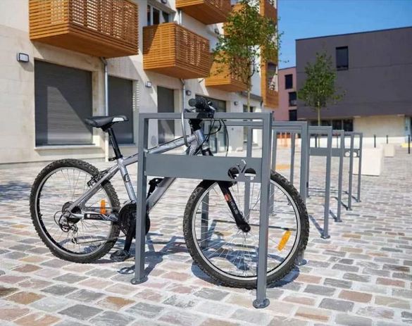 Appui Vélos Milan avec Tôle Signalétique - Hauteur 850/855 mm - Largeur 660 mm - Tube acier 50x30 mm_0