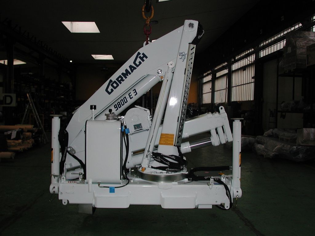 Série 9800 E Grue Auxiliaire - Cormach - Pression 270 Bar - Caractéristiques Techniques_0