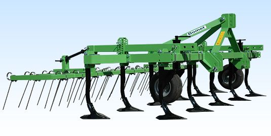 Déchaumeur avec herse souple - Bomet Sp. Z o.O. Sp.K - profondeur de travail 150mm - pieds d'oie et dents à ressorts_0
