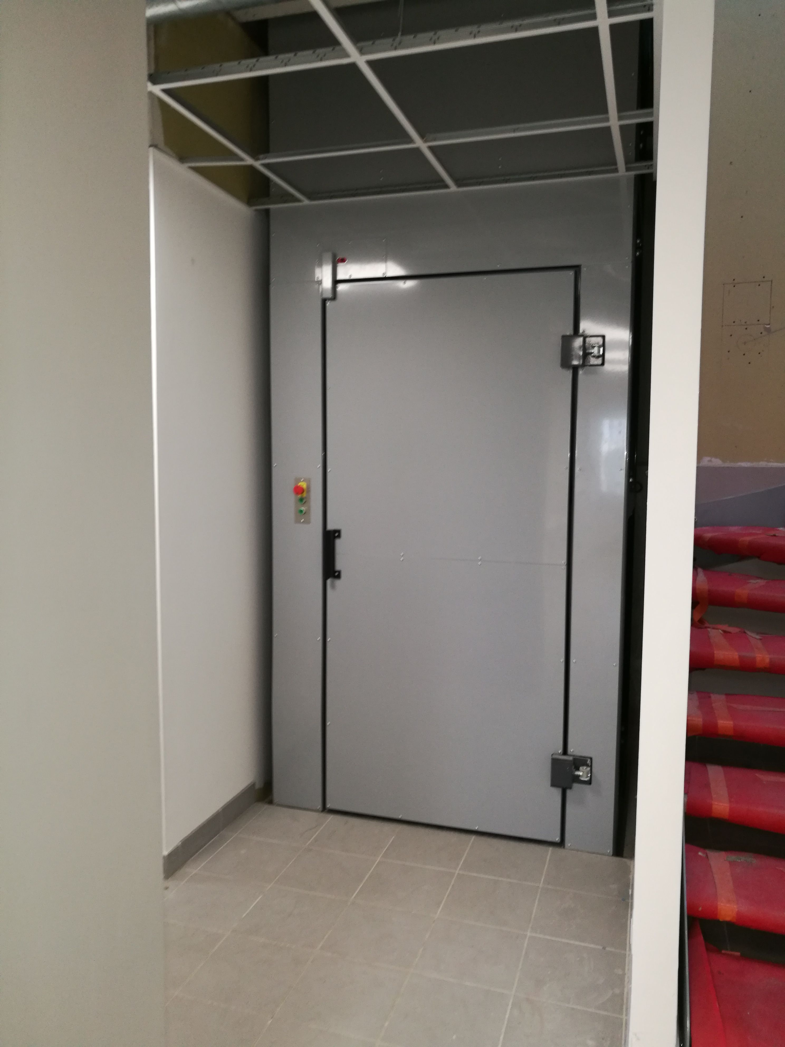 Monte-charges accompagné Hamon - charge 1500 kg - capacité jusqu'à 4,5m² et élévation jusqu'à 14 m_0