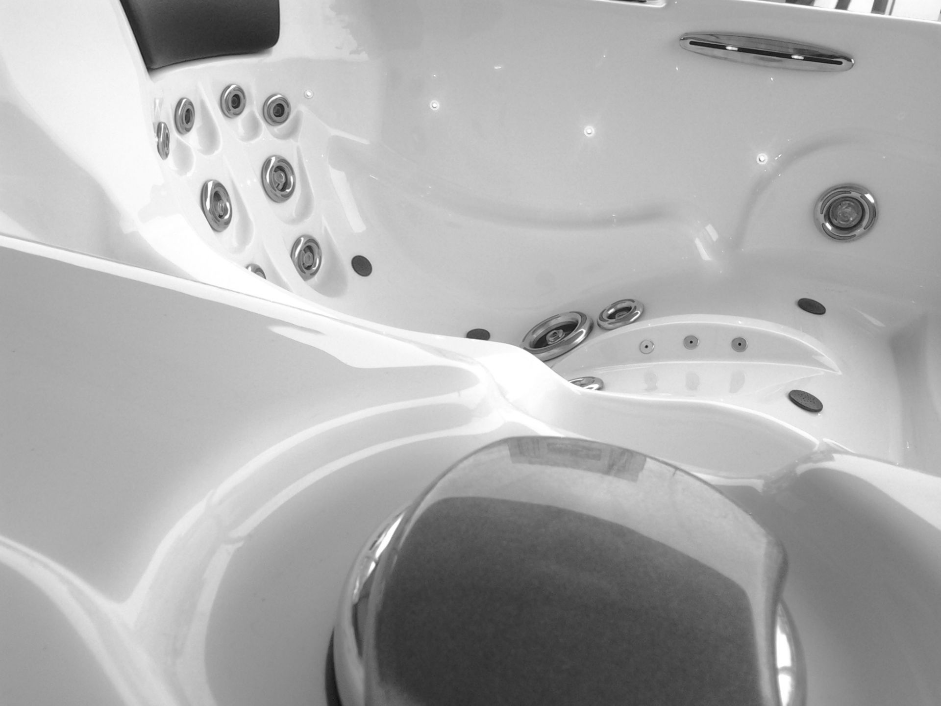 Jacuzzi spa encastrable BR300 D - Pack détente - Ergonomie_0