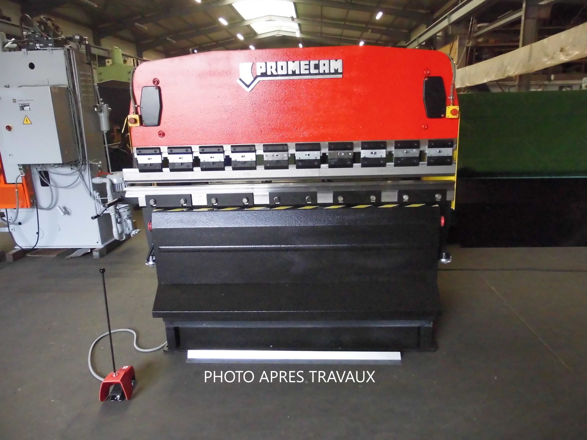 Presse Plieuse AMADA 2500 x 80T occasion Réf 3734_0