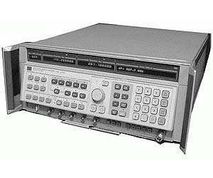 8341B - Générateur synthétisé à balayage - Keysight Technologies (Agilent / HP) - 10 MHz à 26,5 GHz - Modulations AM/FM/Phase_0