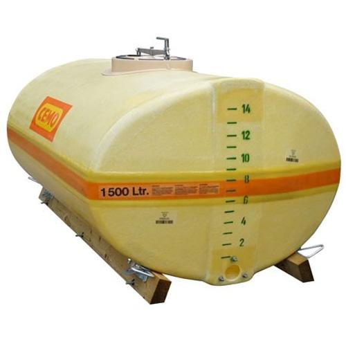 Cuve PFV ovale 1 500 litres court avec trou d'homme - Pour eau, engrais, émulseur incendie - CEMO - Référence 1009S_0
