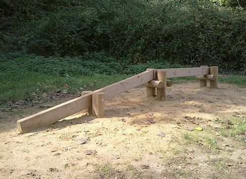 Module sportif poutre d'équilibre - virages - hauteur hors sol 500 mm - structure en pin classe 5 - 26513-01_0