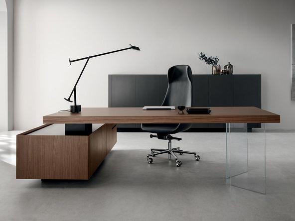 Bureau de direction Olympe en placage de bois avec pieds en verre et grande crédence_0