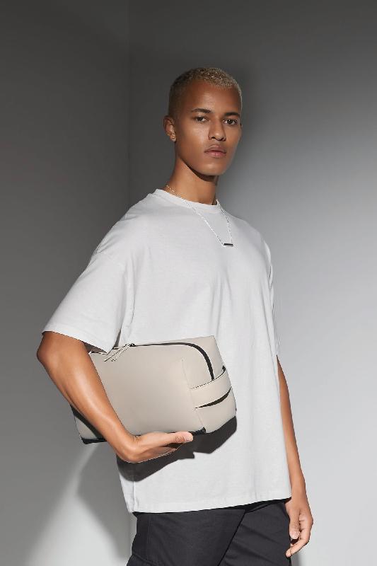 Sac à chaussures en polyuréthane mat - 100% polyester recyclé - Réf: BG337_0