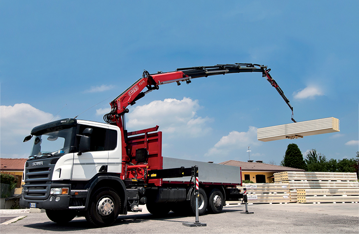 Grue auxiliaire Fassi F275A e-dynamic - capacité 25,2 tm - bras jusqu'à 23,20 m_0