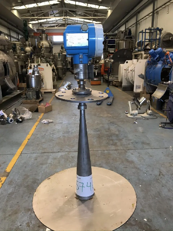 Endress+hauser micropilot m compteur de niveau continu et sans contact inutilisé - référence                        :                         c5746_0