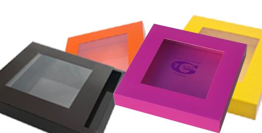 Boîte pâtissière fourreau carré avec fenêtre - fond pelliculé et 17 coloris au choix_0