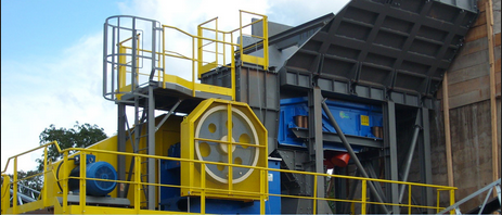 Concasseurs à mâchoires - Roc Impact - Fiables et robustes pour galets et minerais durs - Capacité de 26 à 850 t/h_0